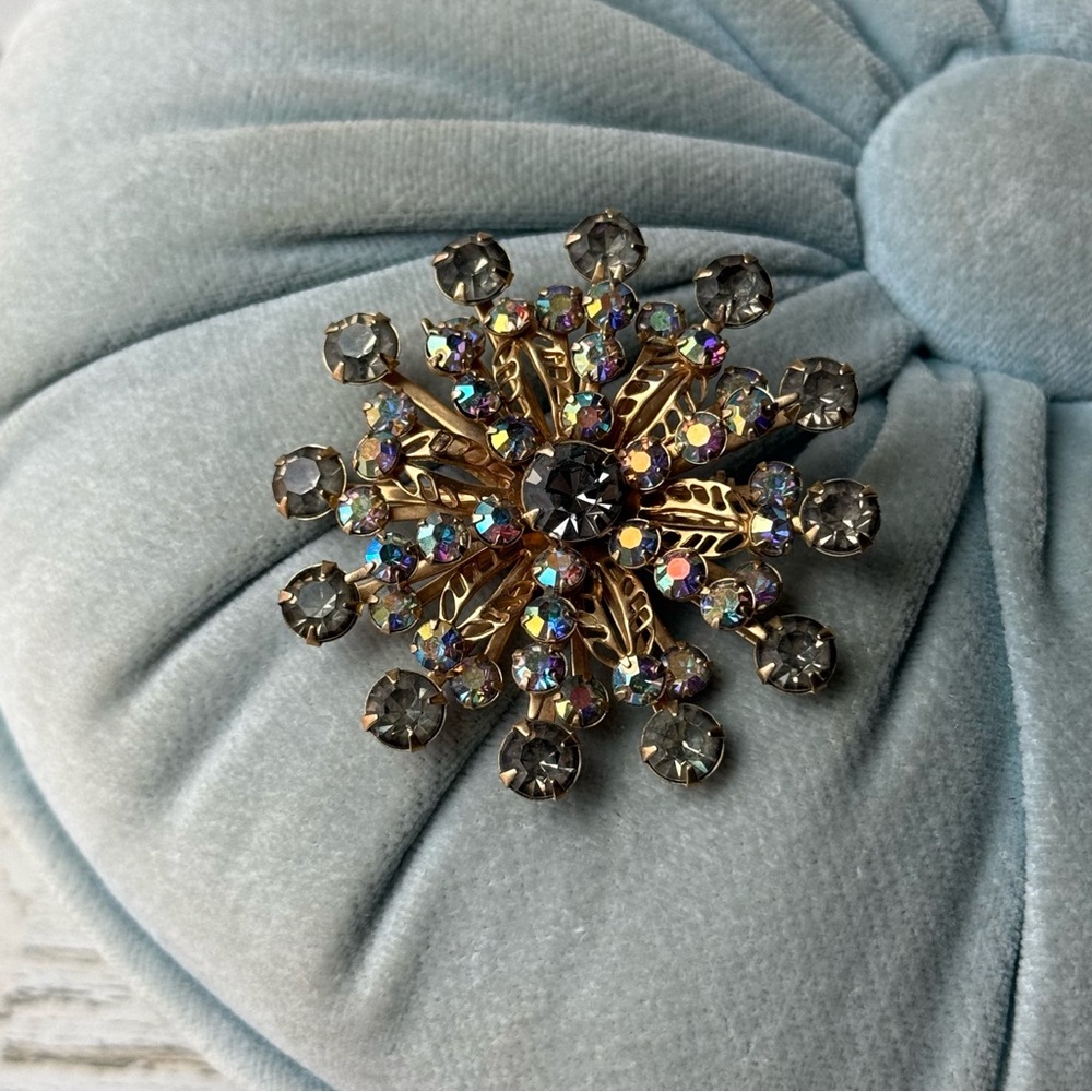 Vintage Aurora Borealis Rhinestone Brooch Goldtone AB Snowflake Sunburst